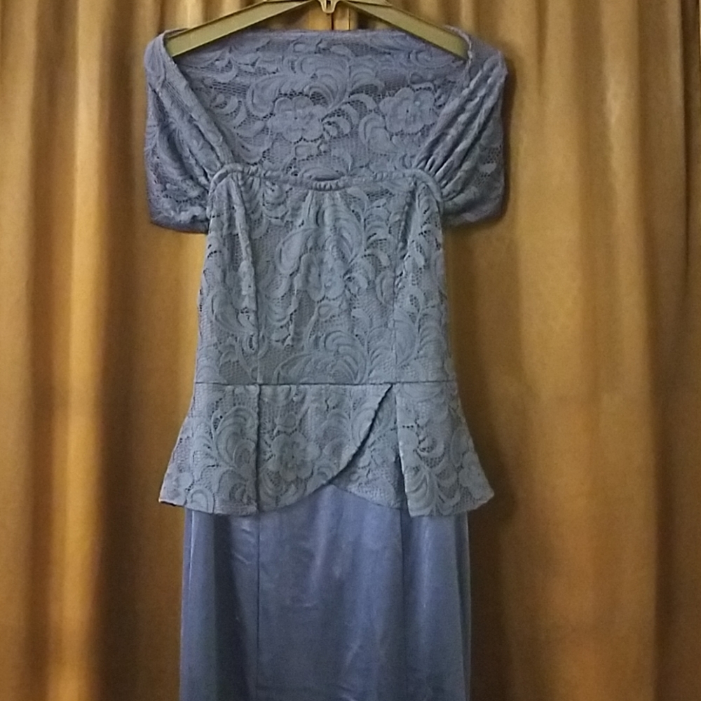 Vf Show-off the shoulder, backless long dress